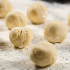 шарики из теста