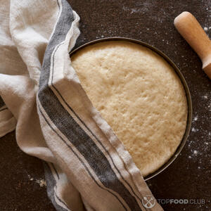 тесто под полотенцем