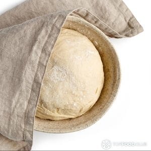 тесто под полотенцем