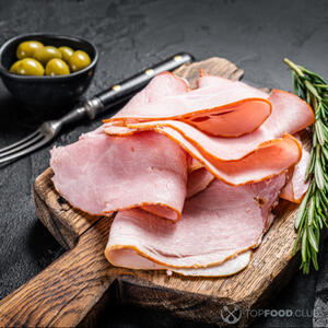 нарезать вареную ветчину