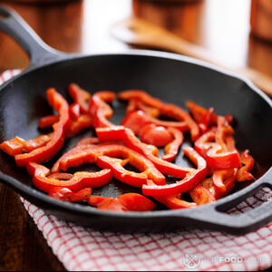 приготовленный сладкий перец