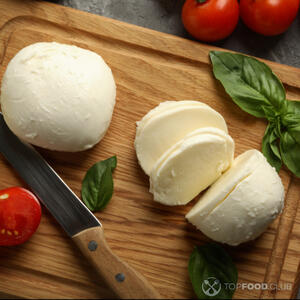 нарезать моцареллу