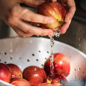 персики вымыть