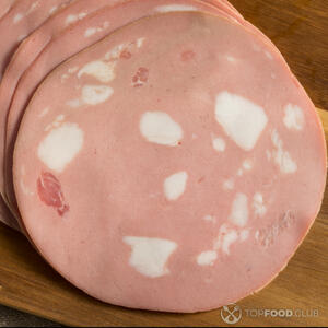 нарезать мортаделлу