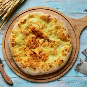 испеченная пицца