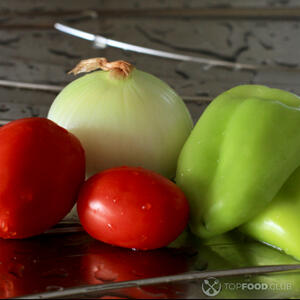 почистить и помыть все овощи