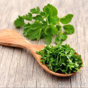 нарезанная петрушка