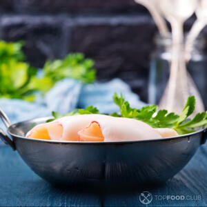 остывший вареный кальмар