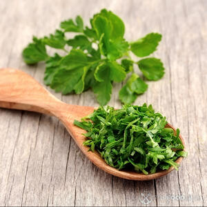 нарезанная петрушка