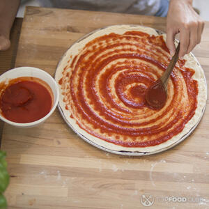 томатный соус мажет