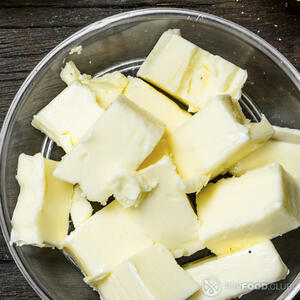 нарезанное сливочное масло