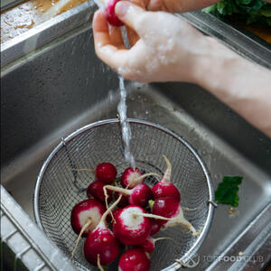 мыть редиску