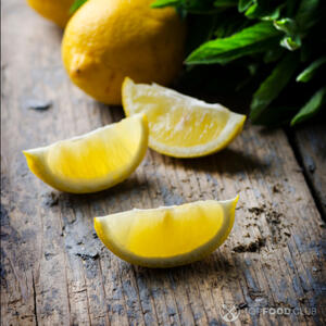 дольки лимона