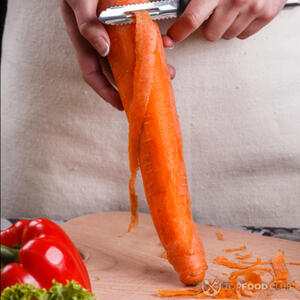 почистить морковь