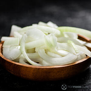 добавить лук