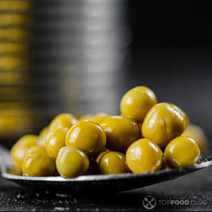 добавить зеленый горошек