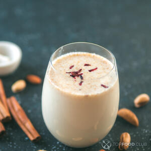 добавить молоко с шафраном