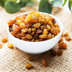 желтый кишмиш