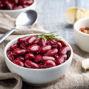 добавить фасоль