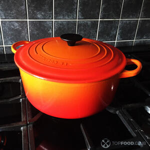 кастрюля с пловом