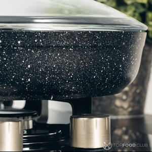 рис варится под закрытой крышкой