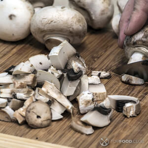 нарезанные грибы