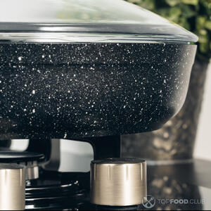 сковорода на плите