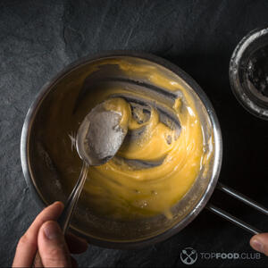 смесь сливочного масла и муки