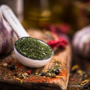 добавить сушеный укроп