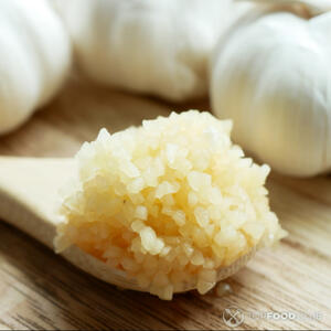 измельченный чеснок