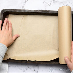 пергамент на противне