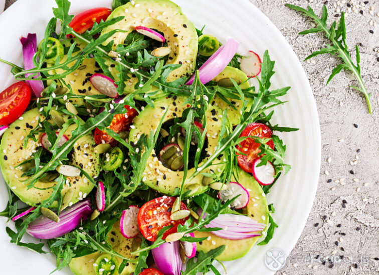 2023-05-10-nu64lv-healthy-salad-of-fresh-vegetables-tomatoes-avoc-2021-08-26-23-07-14-utc