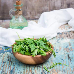 Руккола сушится