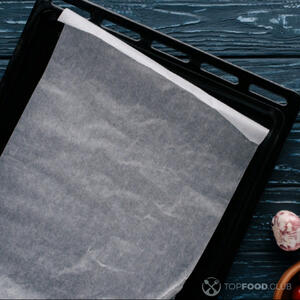 Постелите пергамент