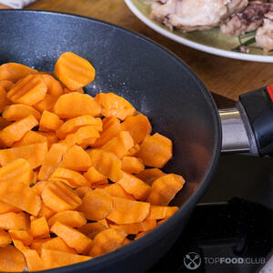 Жарим морковь