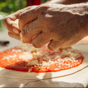 посыпать тертым сыром