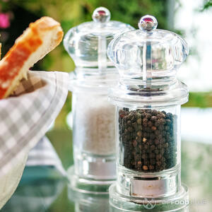 Посолите и поперчите