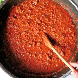 Мешайте соус