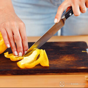 режут перец