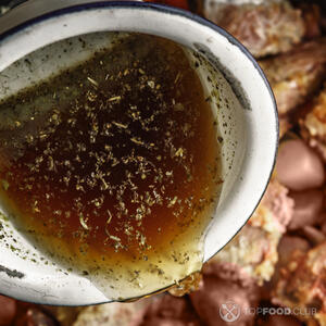 Добавляем говяжий бульон