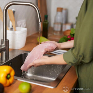 мыть куриное филе