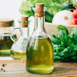 Добавляем масло в мультиварку