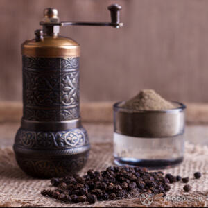 свежемолотый черный перец