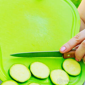 Кладем цукини