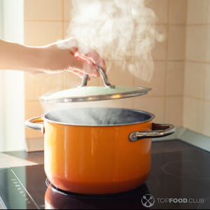 бульон довести до кипения