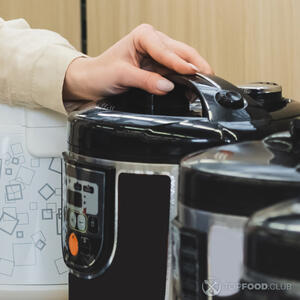 Закрываем мультиварку