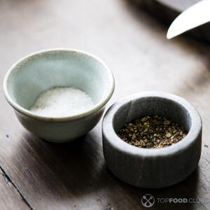 Кладем специи