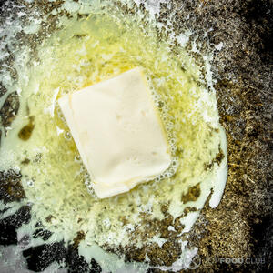 Добавляем масло