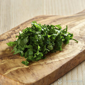 нарезанная петрушка