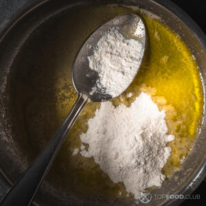 Всыпаем муку